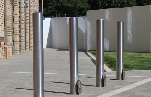 locking removable bollards suppliers